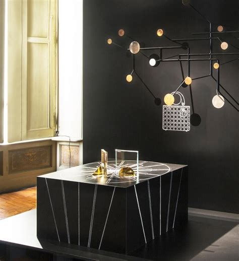 dior maison salone del mobile foglia d'argento